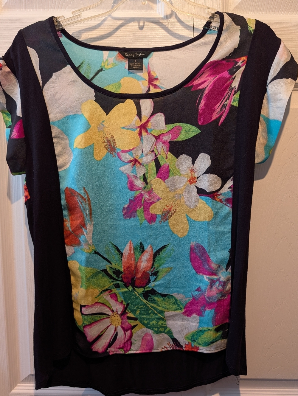 Sunny Taylor Black Paneled Short Sleeve Top with Turquoise Floral Front